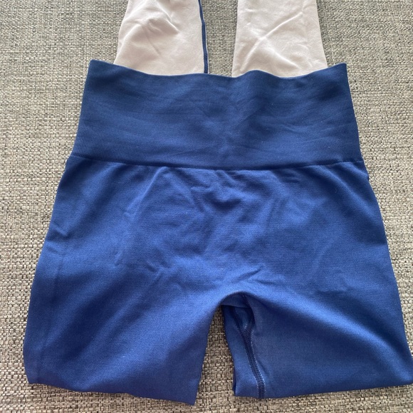 Hot Miami Styles Blue Ombré Scrunch Leggings - Picture 1 of 6